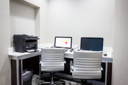  - Holiday Inn Express Airport Austin