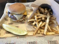  - Holiday Inn & Suites Carol Stream