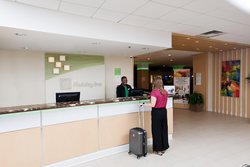  - Holiday Inn Airport Birmingham - I-20 & I-59, Exit 129