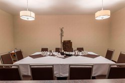  - Four Points by Sheraton Hotel South Edmonton