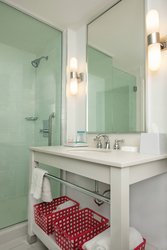  - Four Points by Sheraton Hotel Cambridge