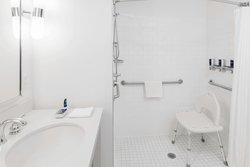  - Four Points by Sheraton Hotel Cambridge