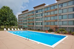  - Holiday Inn Weirton