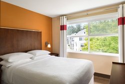  - Four Points by Sheraton Hotel Surrey