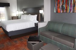  - Holiday Inn Express & Suites Shawnee - I-435, Exit 5