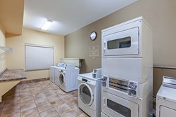  - Candlewood Suites Western Crossing Amarillo - I-40, Exit 67