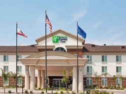  - Holiday Inn Express & Suites Dinuba