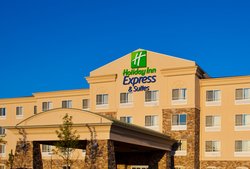  - Holiday Inn Express & Suites Waukegan