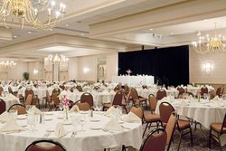  - Holiday Inn by the Bay Portland