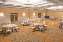  - Crowne Plaza Resort Asheville - I-26 & I-240, Exit 3B