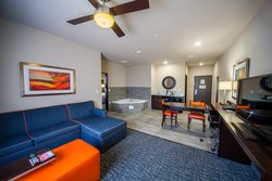  - Holiday Inn Express & Suites Southeast Oklahoma City - I-35, Exit 125