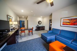  - Holiday Inn Express & Suites Southeast Oklahoma City - I-35, Exit 125