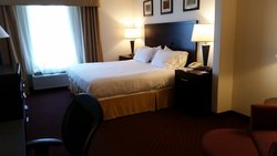  - Holiday Inn Express Fairgrounds Warners