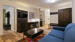  - Holiday Inn Express & Suites Everett - I-5, Exit 186