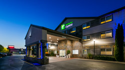  - Holiday Inn Express & Suites Everett - I-5, Exit 186