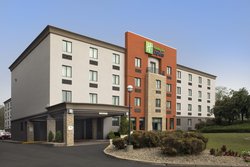  - Holiday Inn Express Saugus