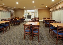  - Holiday Inn Express & Suites Corning - I-5, Exit 630