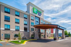  - Holiday Inn Express & Suites Bismarck - I-94, Exit 159