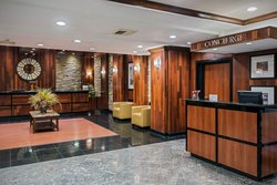  - Crowne Plaza Hotel Newark Airport Elizabeth - I-95, Exit 13A