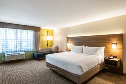  - Holiday Inn Express Camarillo