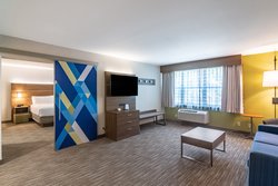  - Holiday Inn Express Camarillo