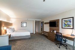  - Holiday Inn Express Camarillo