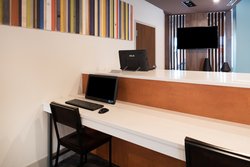  - Holiday Inn Express & Suites Kingdom City