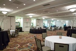  - Holiday Inn & Suites Airport Bloomington