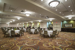  - Holiday Inn & Suites Airport Bloomington