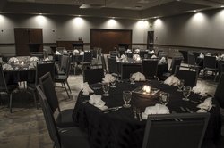  - Holiday Inn Fargo - I-29, Exit 64