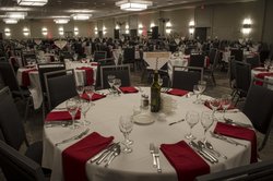  - Holiday Inn Fargo - I-29, Exit 64