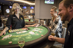  - Holiday Inn Fargo - I-29, Exit 64