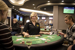  - Holiday Inn Fargo - I-29, Exit 64