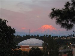  - Holiday Inn Express & Suites Downtown Tacoma - I-705