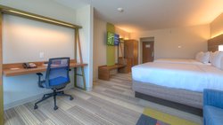  - Holiday Inn Express Midtown Tulsa - I-44, Exit 229