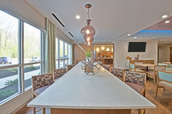  - Holiday Inn Express & Suites New Cumberland - I-83, Exit 40A