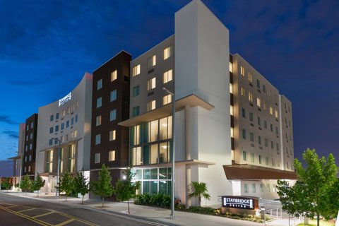 We\'re conveniently near Miami Airport and Miami Intermodal Center