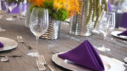  - Holiday Inn Express & Suites Davenport - I-74, Exit 2