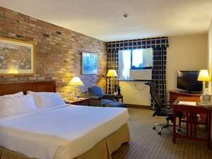 Holiday Inn Express East Scarborough On See Discounts