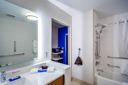  - Holiday Inn Express & Suites Reedsville