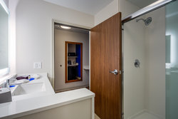  - Holiday Inn Express & Suites Reedsville