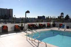  - Holiday Inn Express & Suites North Hollywood