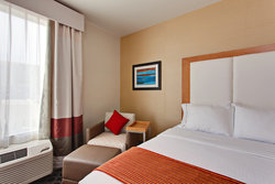  - Holiday Inn Express & Suites North Hollywood