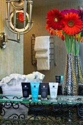  - Crowne Plaza Hotel Oregon Convention Center Portland - I-5, Exit 302A