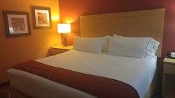  - Holiday Inn Express Cortland - I-81, Exit 11