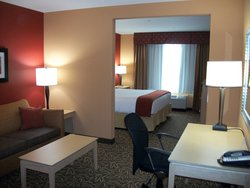  - Holiday Inn Express Cortland - I-81, Exit 11