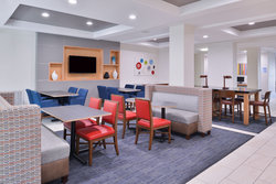  - Holiday Inn Express & Suites Northwest San Antonio - I-10, Exit 565B