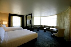  - Holiday Inn Express & Suites Anaheim - I-5, Exit 110