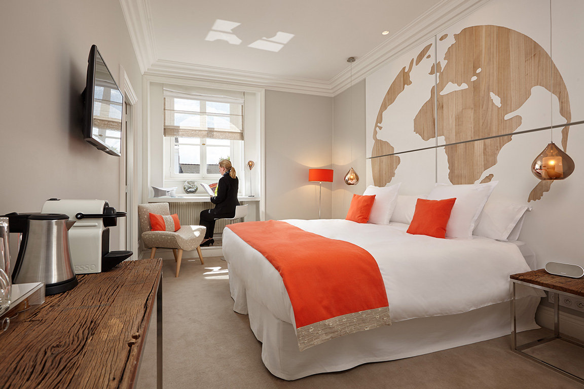 Clarance Hotel-guestroom-Comfort Room.jpg
