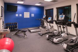  - Holiday Inn Express & Suites Airport Bakersfield